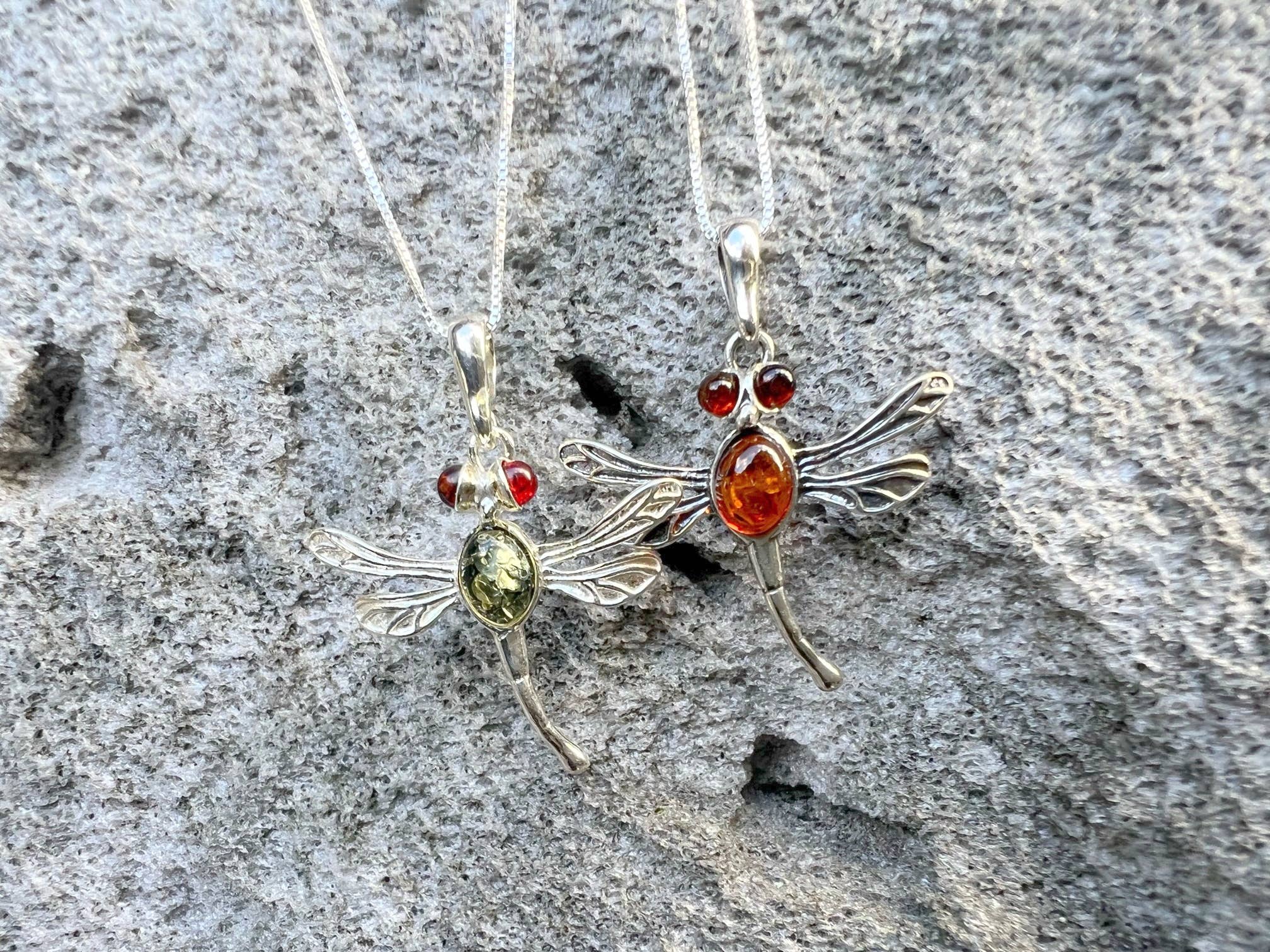 GSZ corporation DBA Gabriella's Gifts - Venta al por mayor Collares con colgantes/abalorios - Collar con colgante de ámbar DRAGONFLY, 1.25 pulgadas7