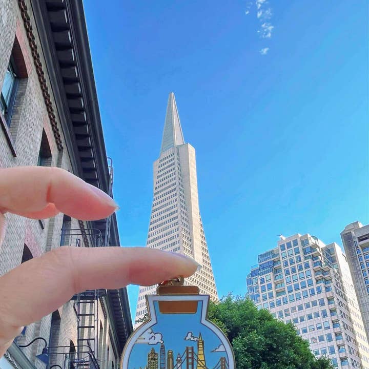 HolyGuacamolly - Wholesale Keychain - Unisex - Original Design Bike Ride In San Francisco Keychain3