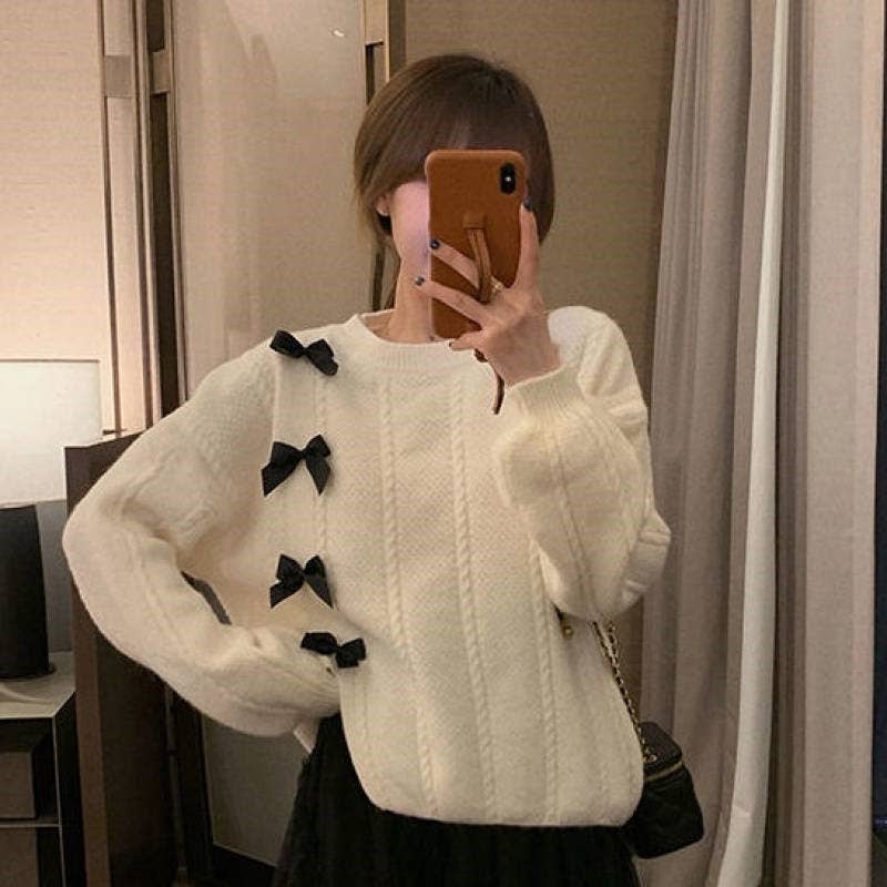 FurDecoration – Engroshandel Pullover - Dame – Sweet bow-knude løs pasform ensfarvet sweater1