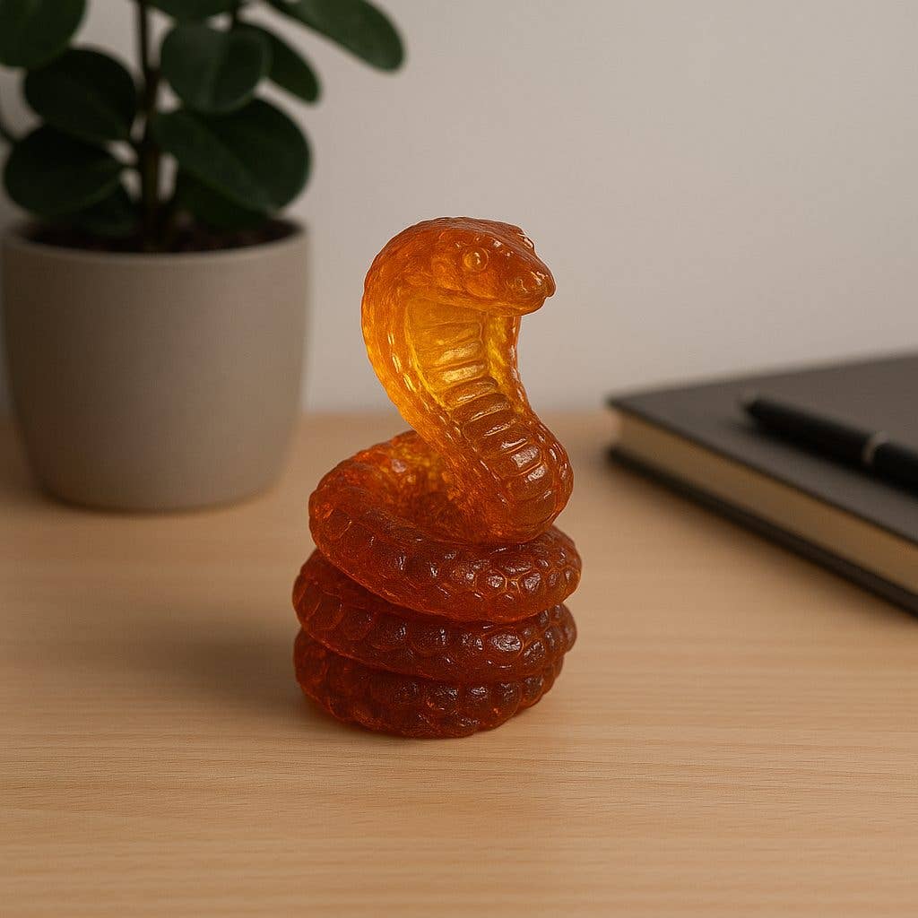 KIZIMA - Wholesale Decorative Figurine - Amber Cobra Figurine – Handmade Baltic Amber Snake Sculpture – Halloween Decor3