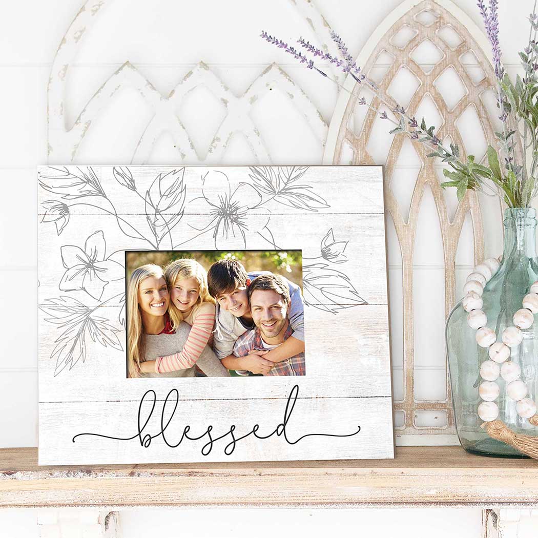 Kindred Hearts - Wholesale Picture Frame - Blessed Floral Botanical Weathered Photo Frame1
