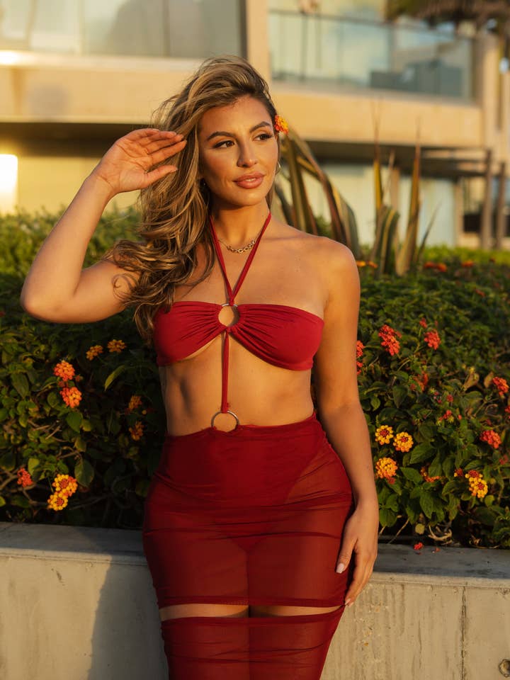 Rowan i rubinröd strandmaxiklänning för wholesale av IVY Swimwear