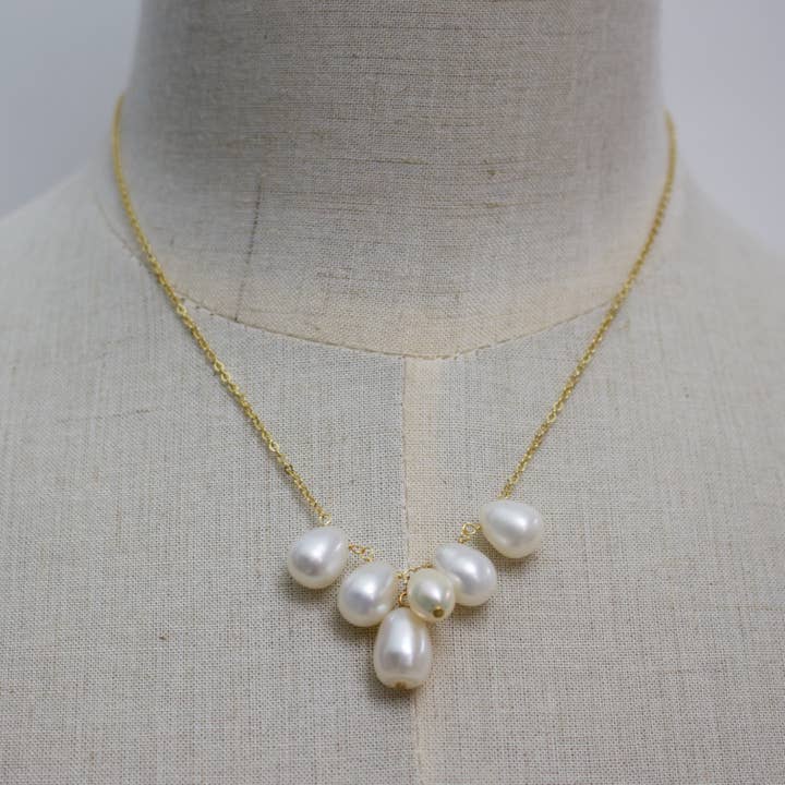 Collier de perles en grappe|Or|Argent pour la vente par a.v. max