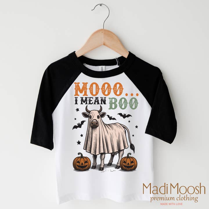 Madi Moosh – T-shirts estampadas – Criança por atacado – Camisa Retro de Halloween Moo I Mean Boo - Camiseta Country Halloween1