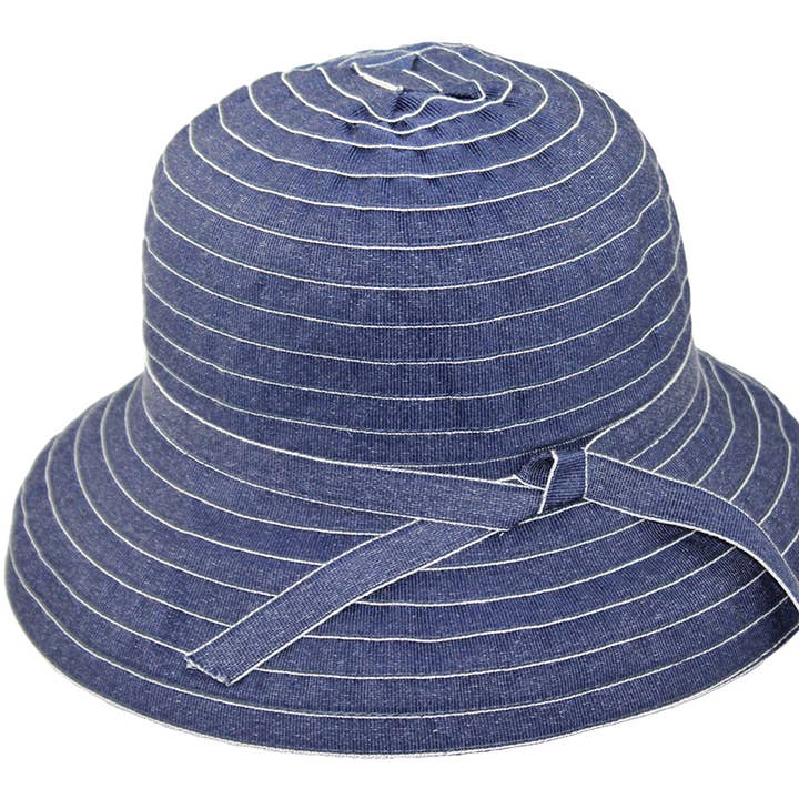 Seau à ruban à grand bord 9610 Hat Spring pour la vente par Jeanne Simmons Accessories