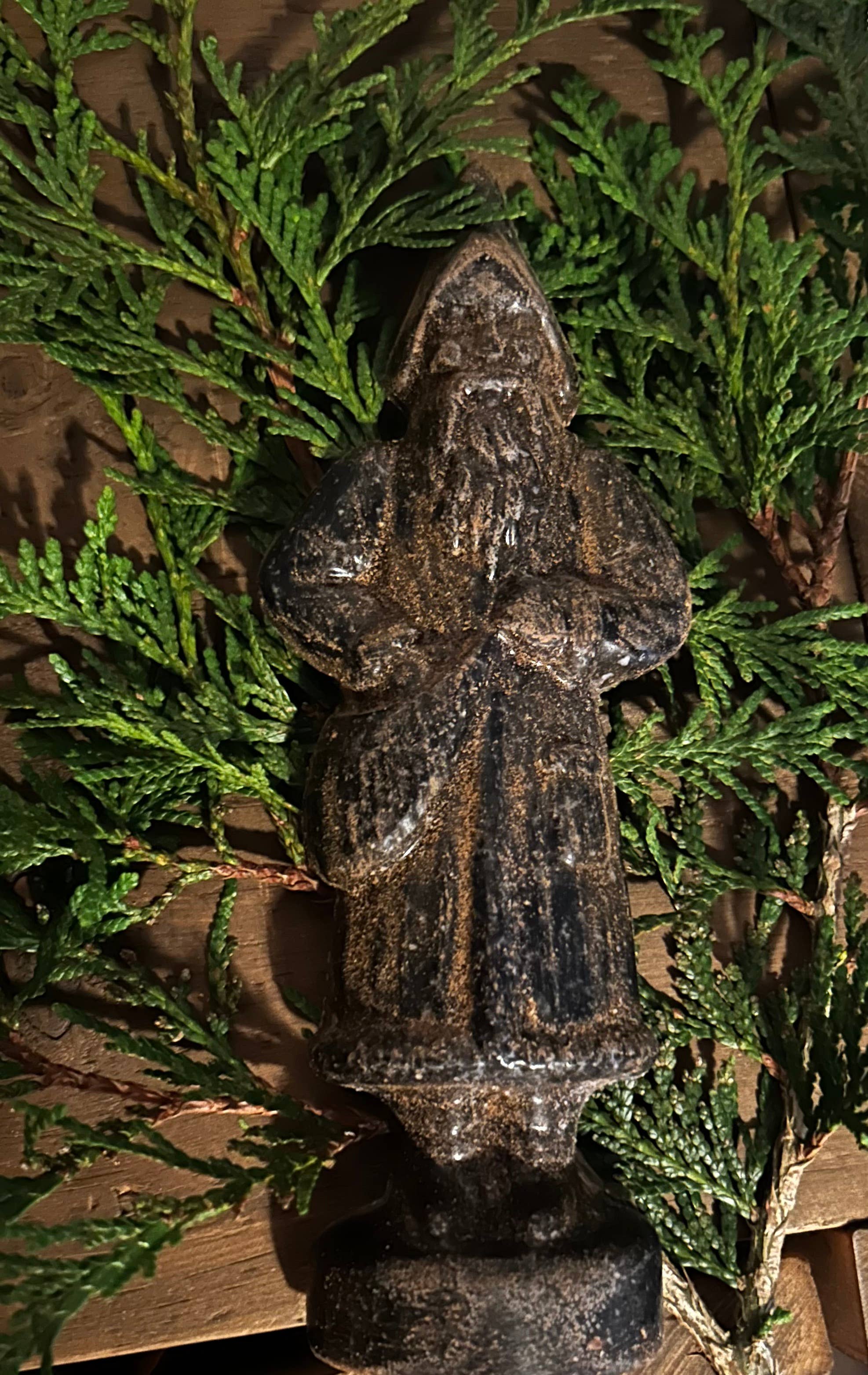 The Cranberry Cornstalk Co. - Wholesale Decorative Figurine - Belsnickle Santa Blackened Wax4