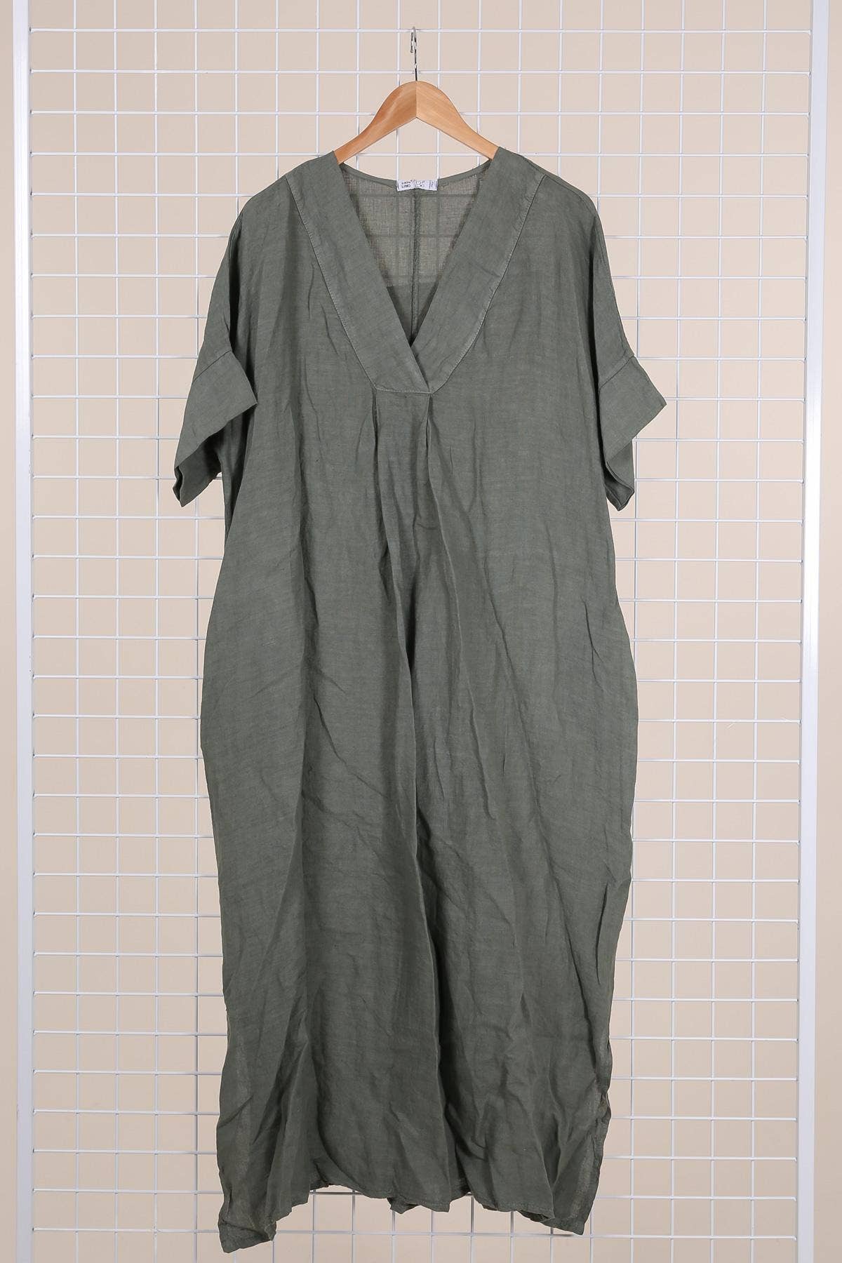 la maison des fibres naturelles - Wholesale Dress - Women's - Long dress v-neck 62733 100% linen30