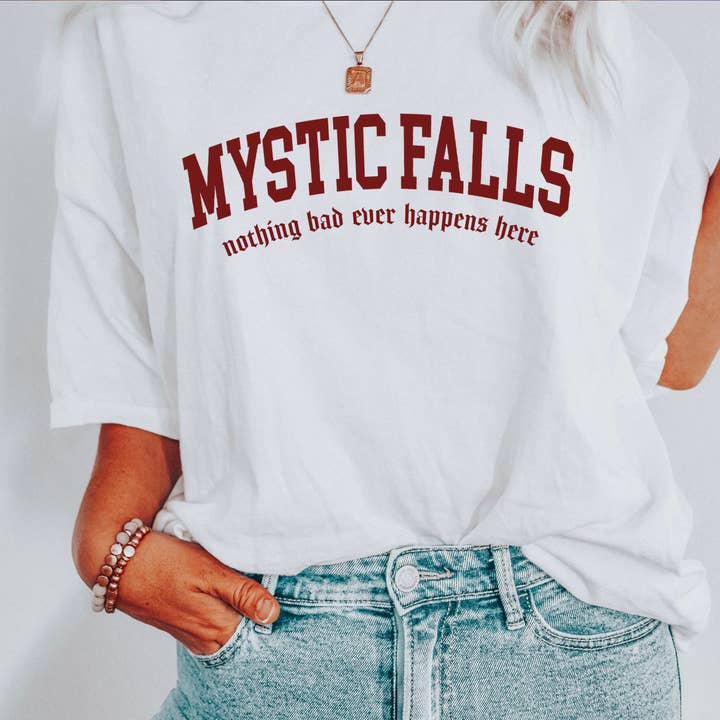 Mystic Falls *Vampire Diaries* t-shirt voor wholesale door Letters and Lucy