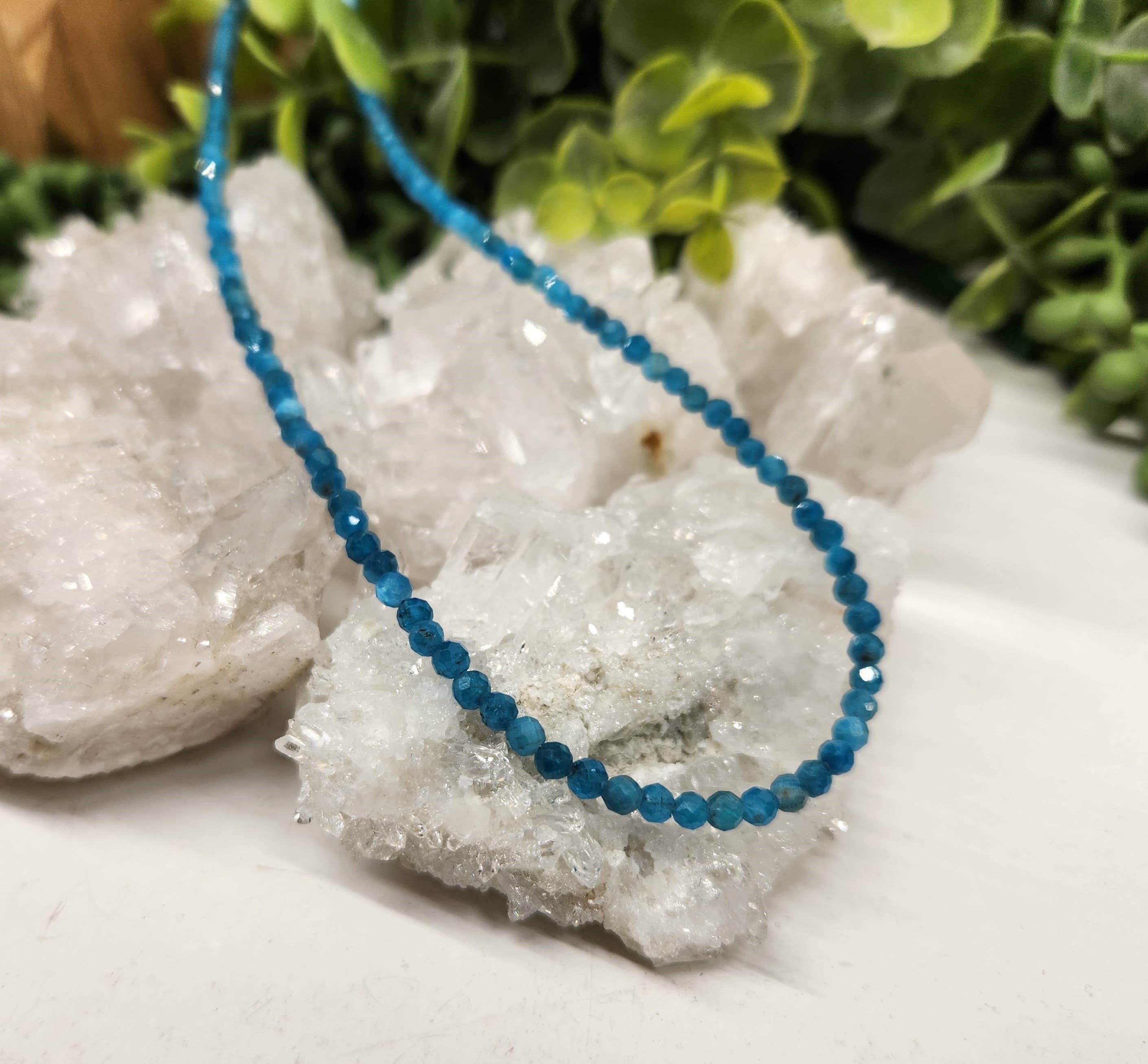 Meraki Gemstones – Engroshandel Perlehalskæde – Blå Apatit facetteret halskæde m/sølv farve resultater, 17 „L4