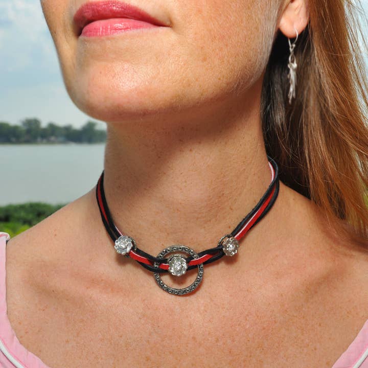 Realeather - Vendita all'ingrosso Attrezzature per lavoretti e fai da te - Rocchetto di camoscio, 1/8" x 25 yds5