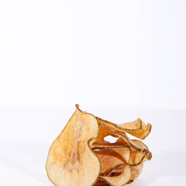 BlueHenry LLC - Wholesale Cocktail Mix/Syrup - Dehydrated Pear Slice Garnish2