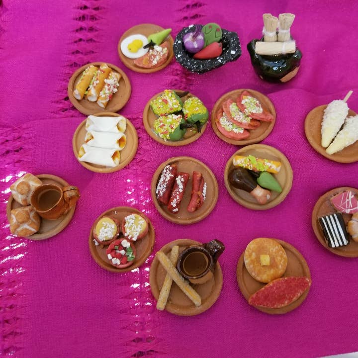 Arara Enterprises - Wholesale Decorative Plate/Dish/Bowl - Assorted Mini plates with traditional foods. @ 2in