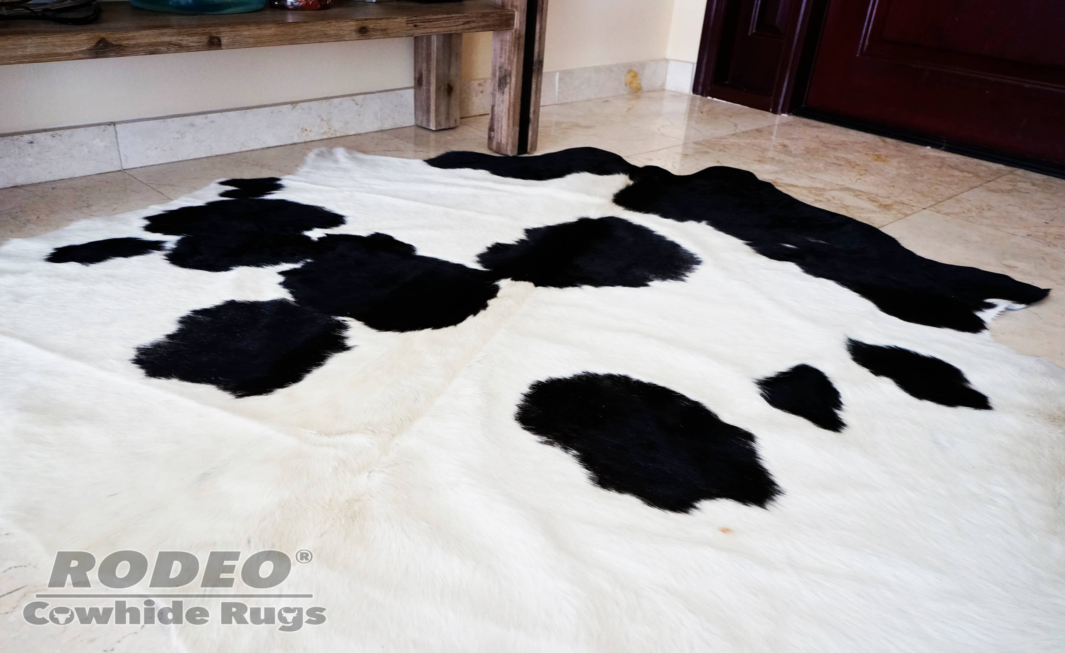 Rodeo – wholesale Area rug – Black and white cowhide rug western rug for western home 2