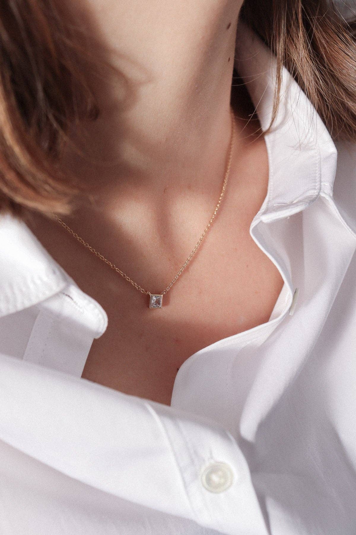 Waekura - Wholesale Pendant/Charm Necklace - Maja necklace1