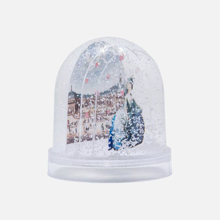 Les Parisettes - Wholesale Snow Globe - Marie-Antoinette snow globe1