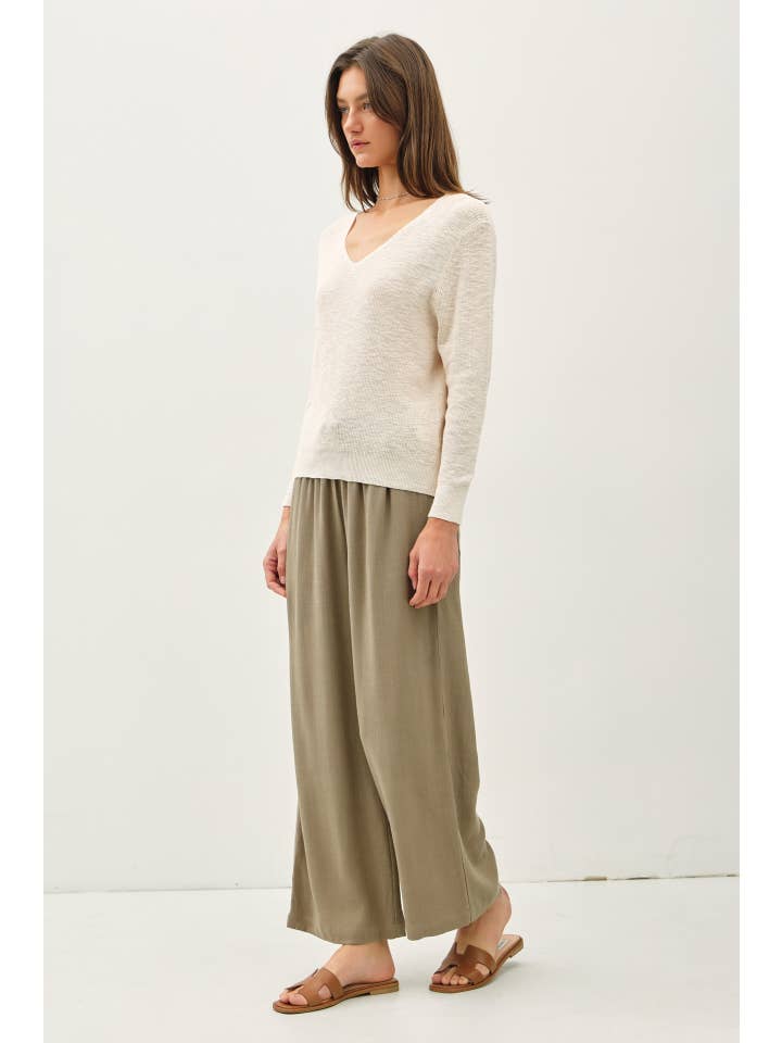Be Cool - Wholesale Knit Sweater - Women's - LONG SLEEVE V-NECK COTTON SLUB SWEATER