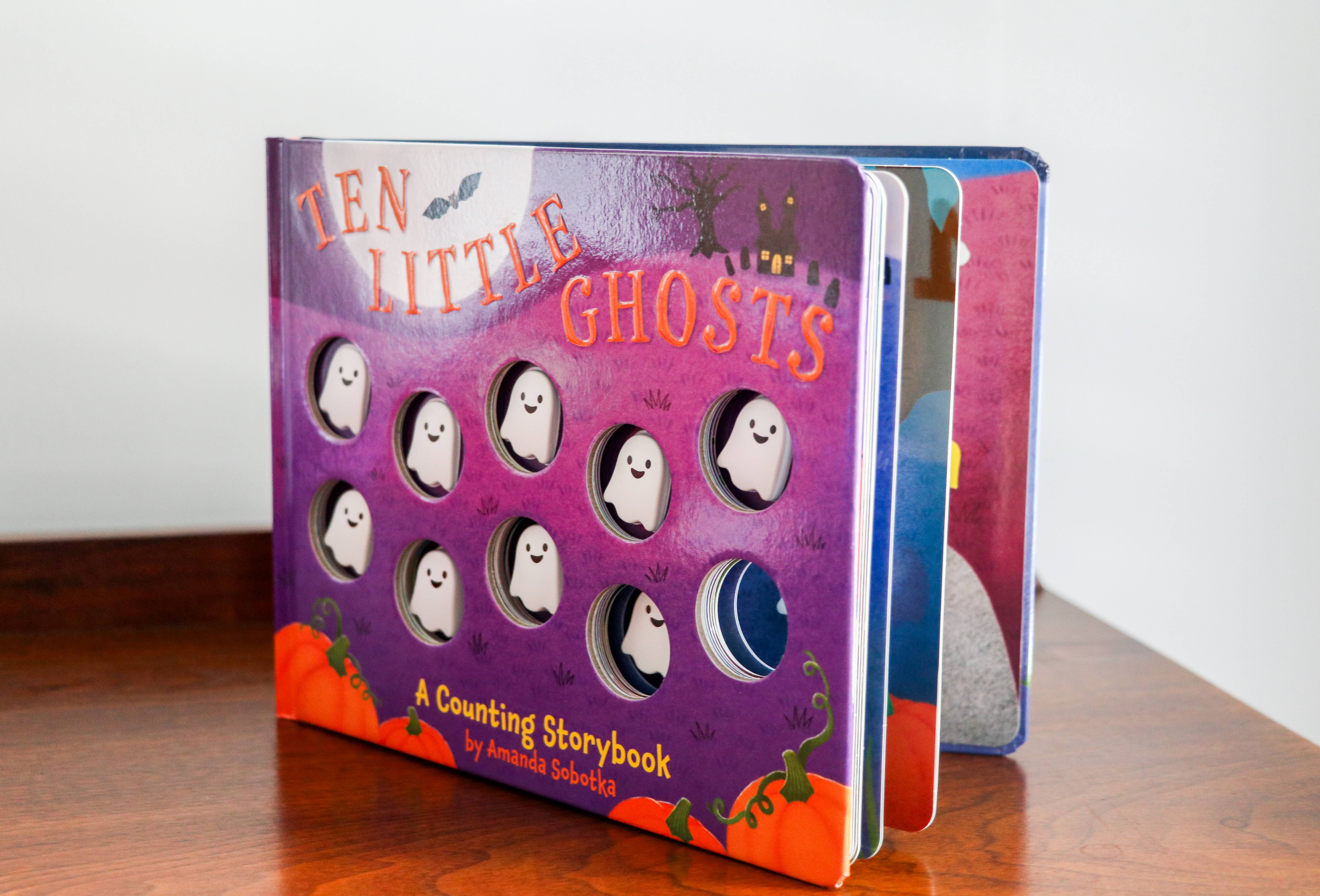 HarperCollins Focus - Wholesale Baby & Toddler Book (0-2) - Ten Little Ghosts3