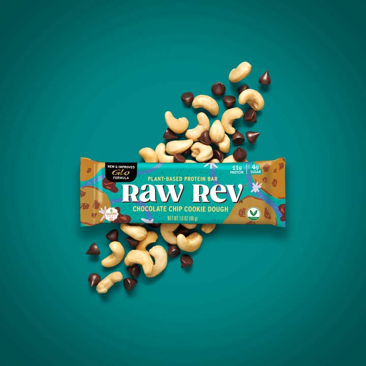 Chocolate Chip Cookie Dough "New and Improved Glo" Vegan Protein Bars for wholesale by Raw Rev