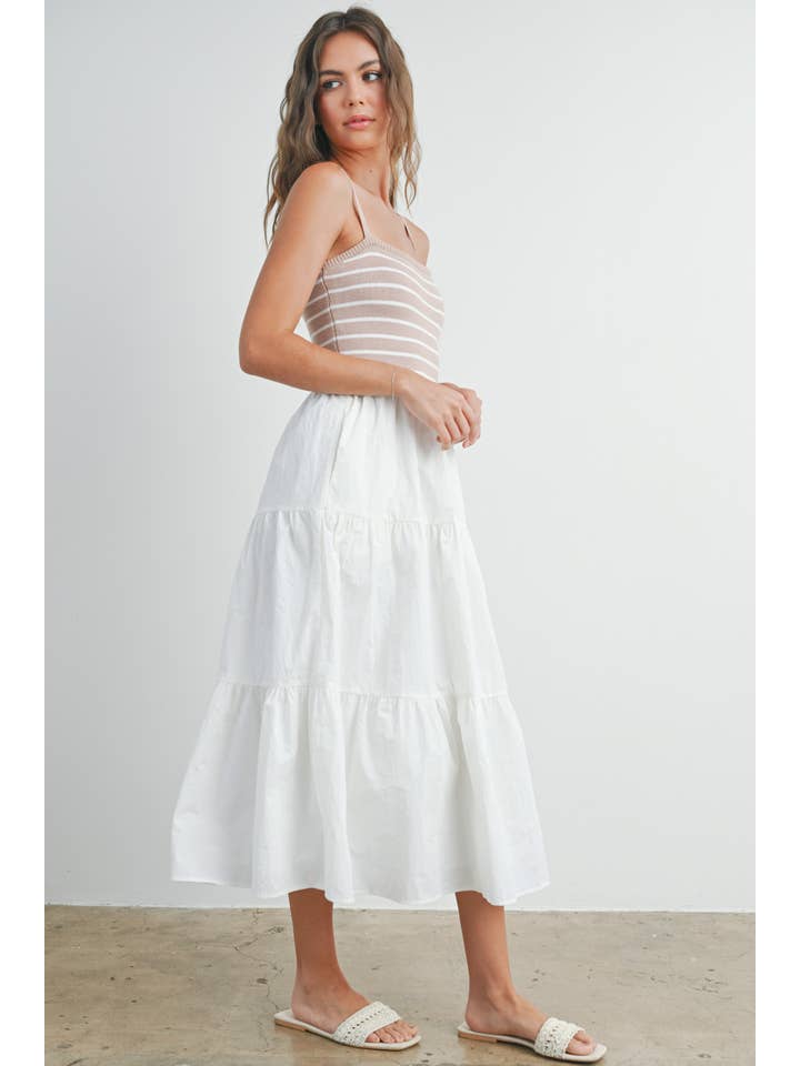 BUTTERMELON - Vendita all'ingrosso Vestito - Donna - Abito lungo a balze con top a righe lavorato a maglia - BMD77406