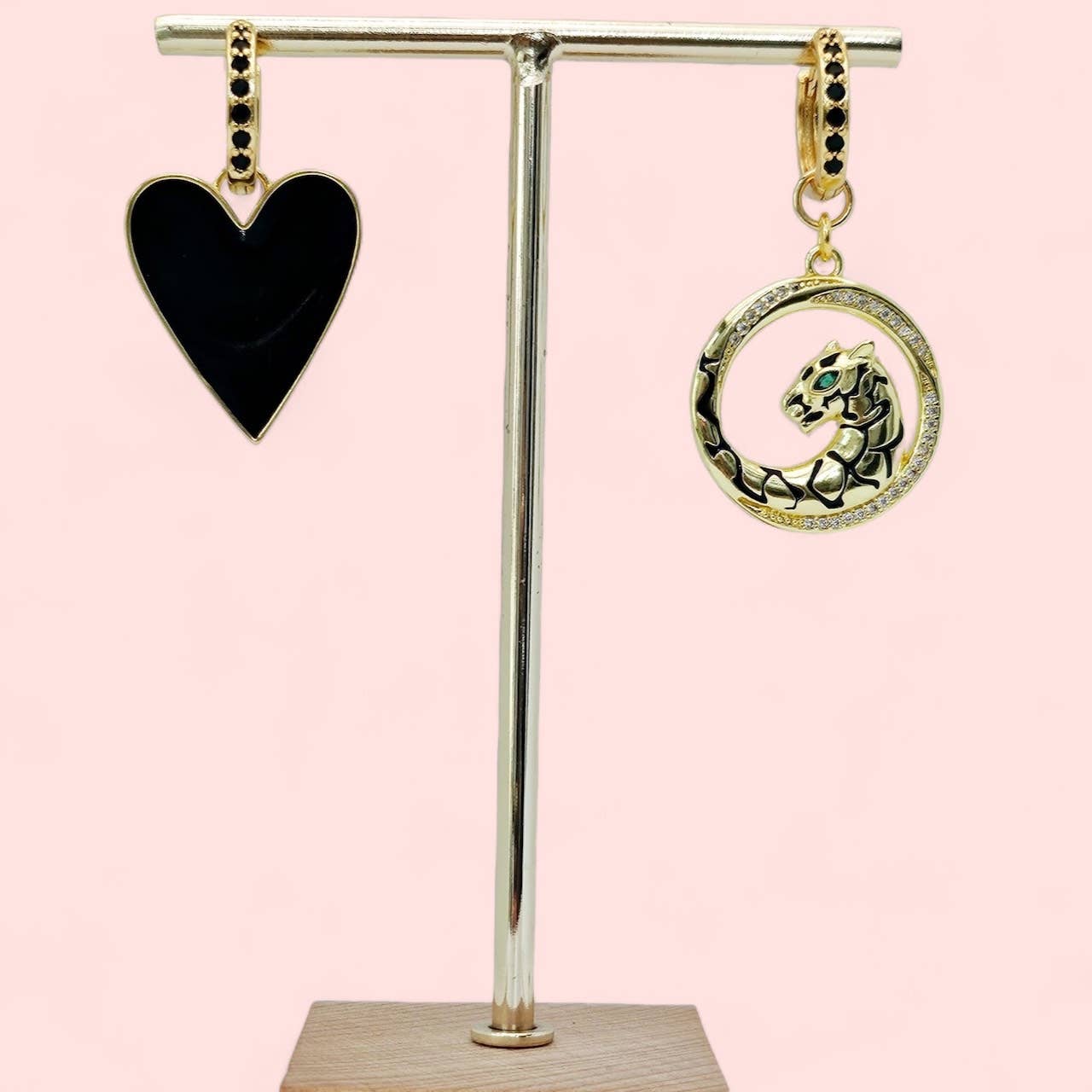 Huracan – Engroshandel Hoops – Savage Panther bøjleøreringe1