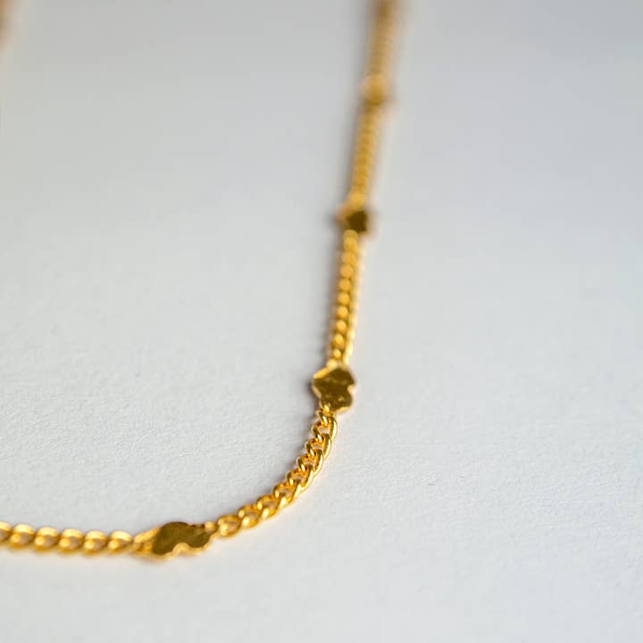 Short child necklace Gold-plated chain of hearts for wholesale by Adorabili
