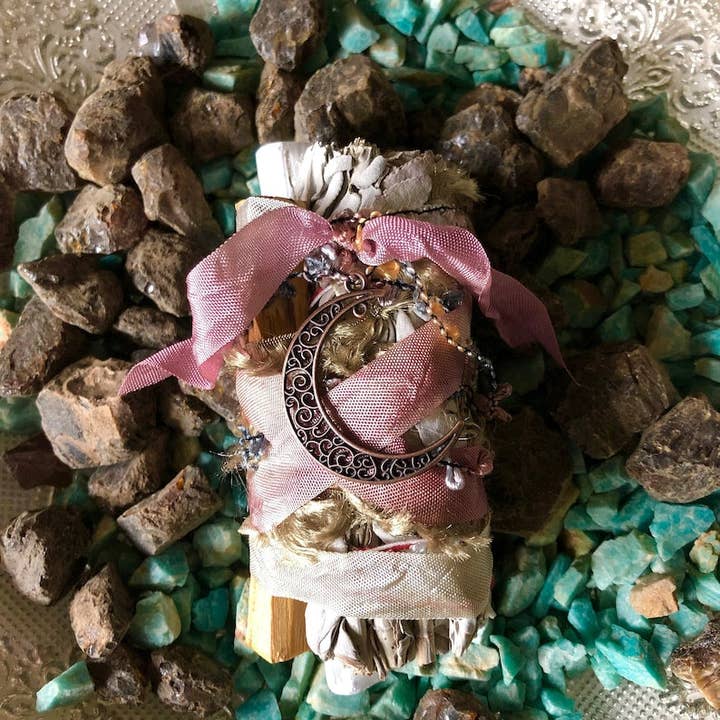 Bodhi Leaf Market - Wholesale Sage Bundle - High Vibration Moon Sage Bundle, Gift Sets