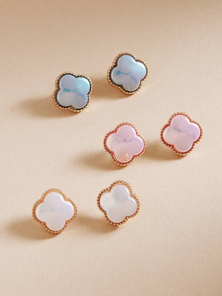 Clover Pearl Hypoallergenic Titanium Post Earrings for wholesale by Designature New York