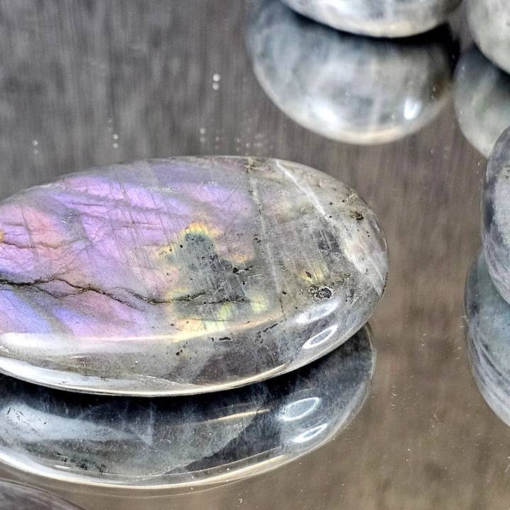 Distinction Crystals - Wholesale Spiritual Stone/Crystal - Purple Labradorite Crystal Palmstones 1KG Batch1