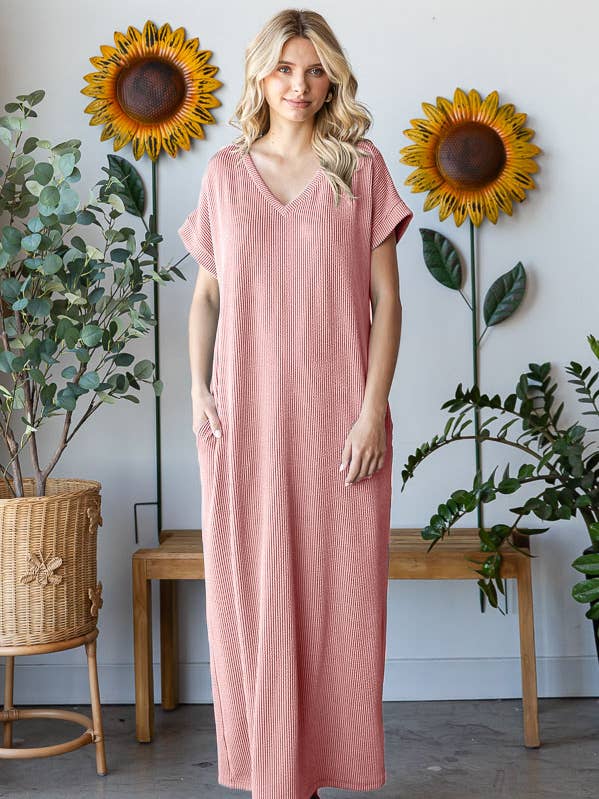 Vestido largo de canalé sólido con cuello redondo para mujer D5558 para venta al por mayor de 7th Ray