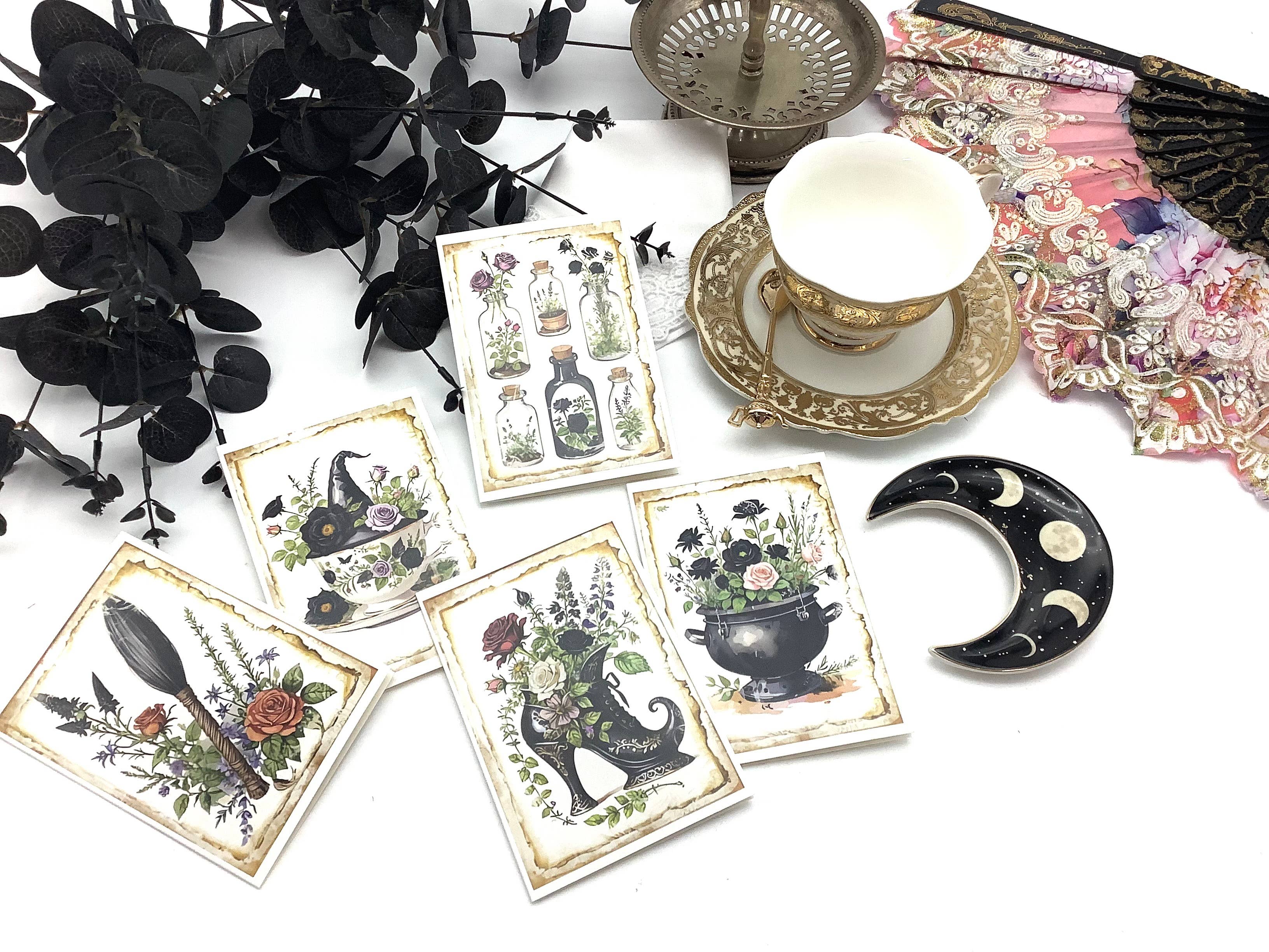 All Little Cute Things – Großhandel Teebeutel – Vintage-Grußkarte mit Kräuterkunst-Hexen, Schwarztee und Rosen2