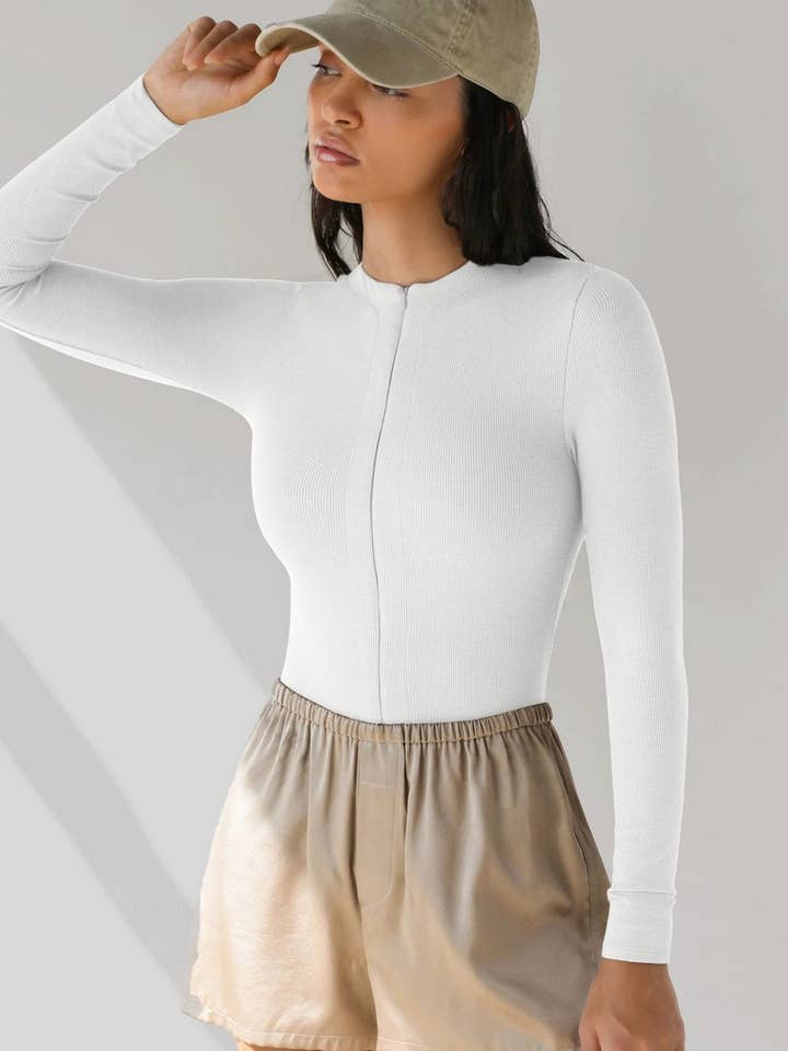 Lily Clothing - Wholesale Bodysuit - Women's - SEXY ZIP UP LONG SLEEVE TOPS BODYSUITS_CWSBS01104