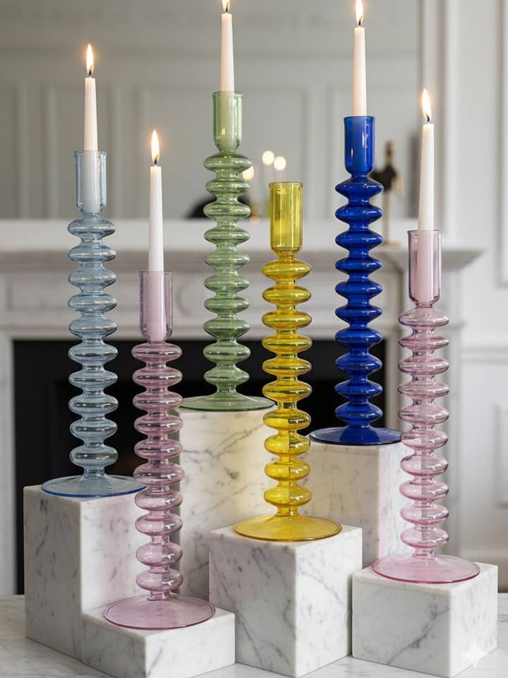 Handblåsta stora dragspelsvirvlande ljusstakar i glas för wholesale av Arabazaar Gallery LLC