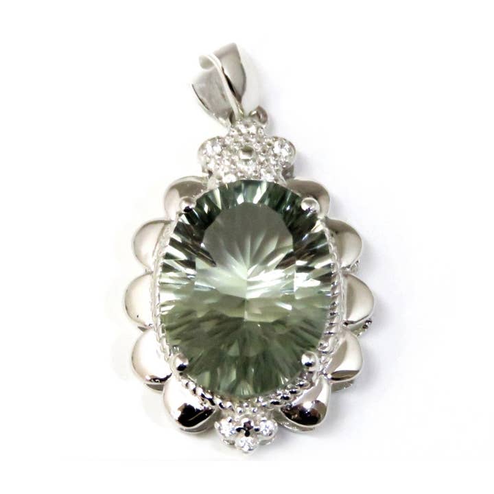 Ovale briljantgeslepen groene amethist hanger van sterlingzilver voor wholesale door Twan Kee Jewelry