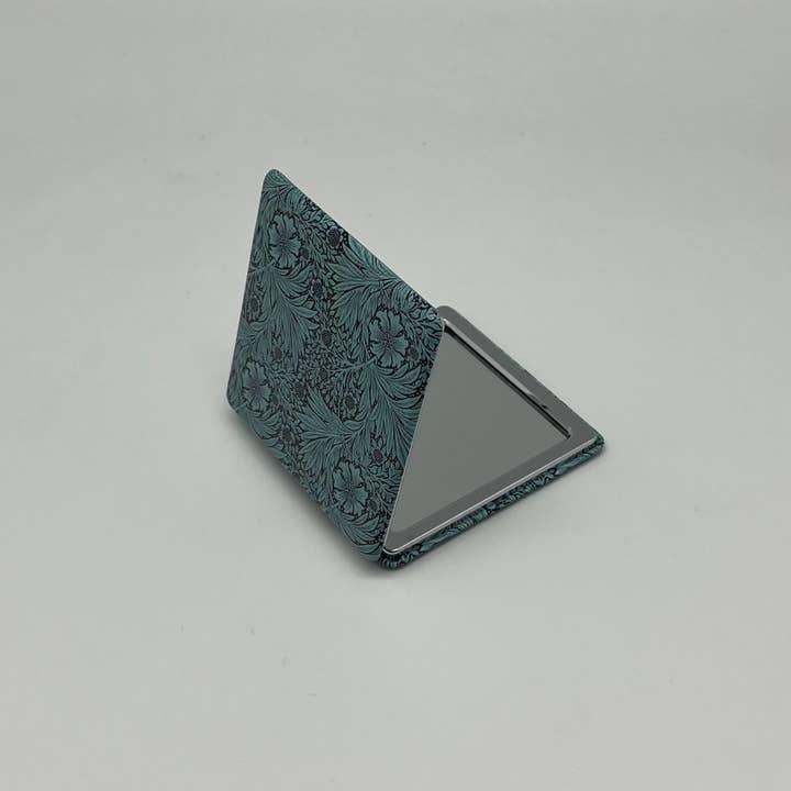 The Great British Card Company (GBCC) Ltd – wholesale Compact mirror – William Morris Compact Pocket Mirror Cosmetic Gift3