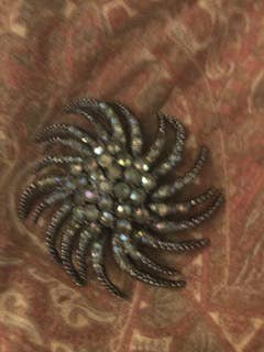 Hip Vintage Hats & More - Wholesale Broche - Echt hippe prachtige vintage hoedspeld of broche/speld2