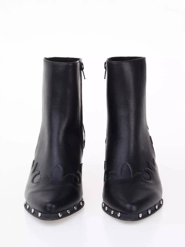 UNIQUE Bottes courtes à clous en vente sur Faire4
