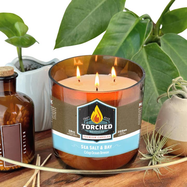 Torched Products - Vendita all'ingrosso Candela in vasetto - Candela Torched Beer Growler 28 oz - Sea Salt & Bay1