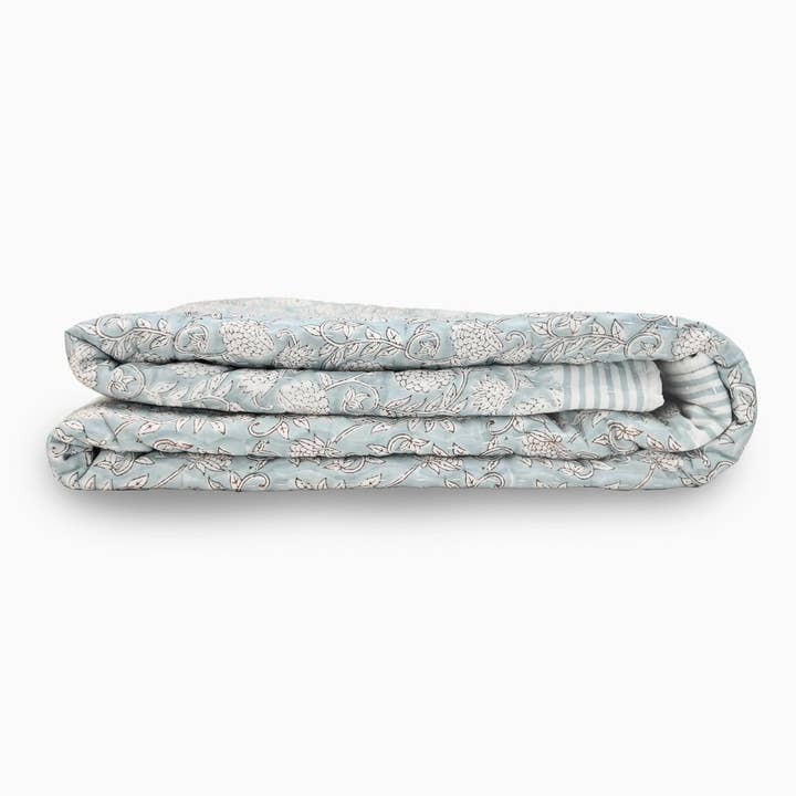 Trapunta stampata a mano da Steve per la vendita all'ingrosso da parte di Thread To Form