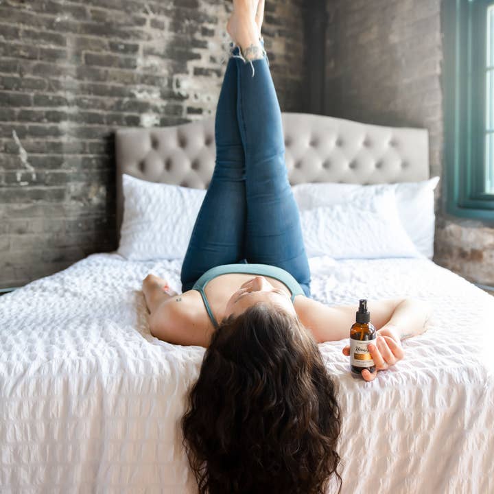 Nourish Natural Products - Wholesale Hair Spray - Hair Thickening Spray to boost volume and growth4