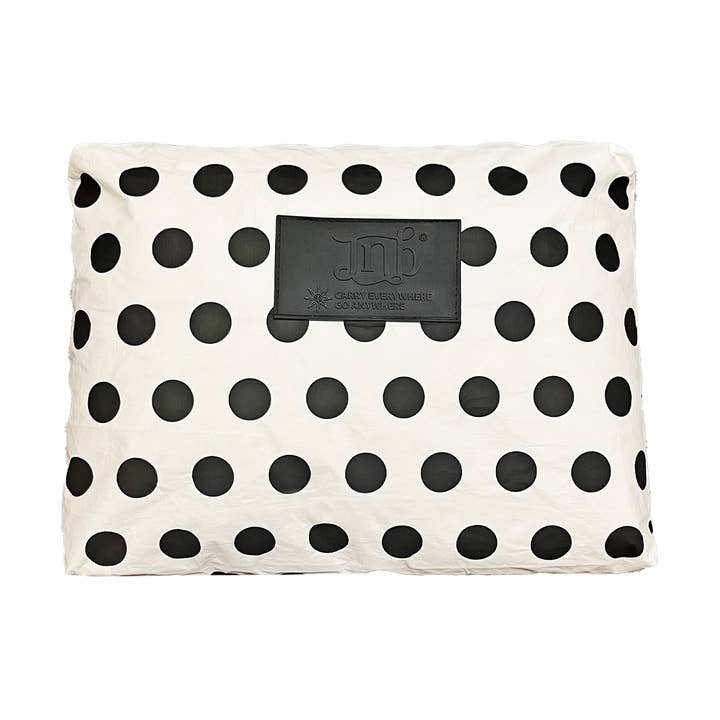 JNBFASHION.COM - Wholesale Pouch - Women's - 100% Coated Tyvek Material Polka Dot Beach Pouch, Waterproof1