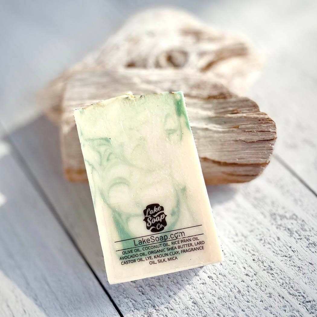 Lake Soap Company - Wholesale Zeepblok - Up North Zeep1