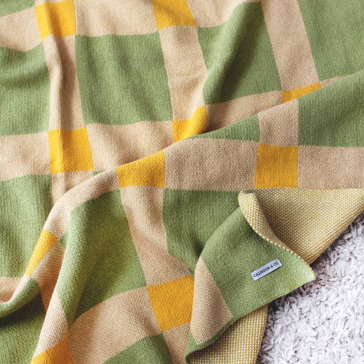 Calhoun & Co. – wholesale Prydnadsfilt – Gingham Stickad Filt6