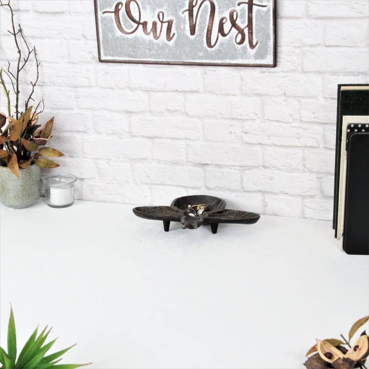 Cheungs Home Decor - Wholesale Decorative Plate/Dish/Bowl - Roven Cast Iron Bumble Bee Dish
