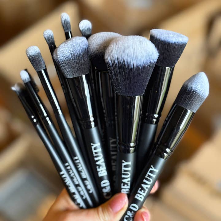 C & D Beauty LLC. - Wholesale Makeup Brush Set - Makeup Brush Set5