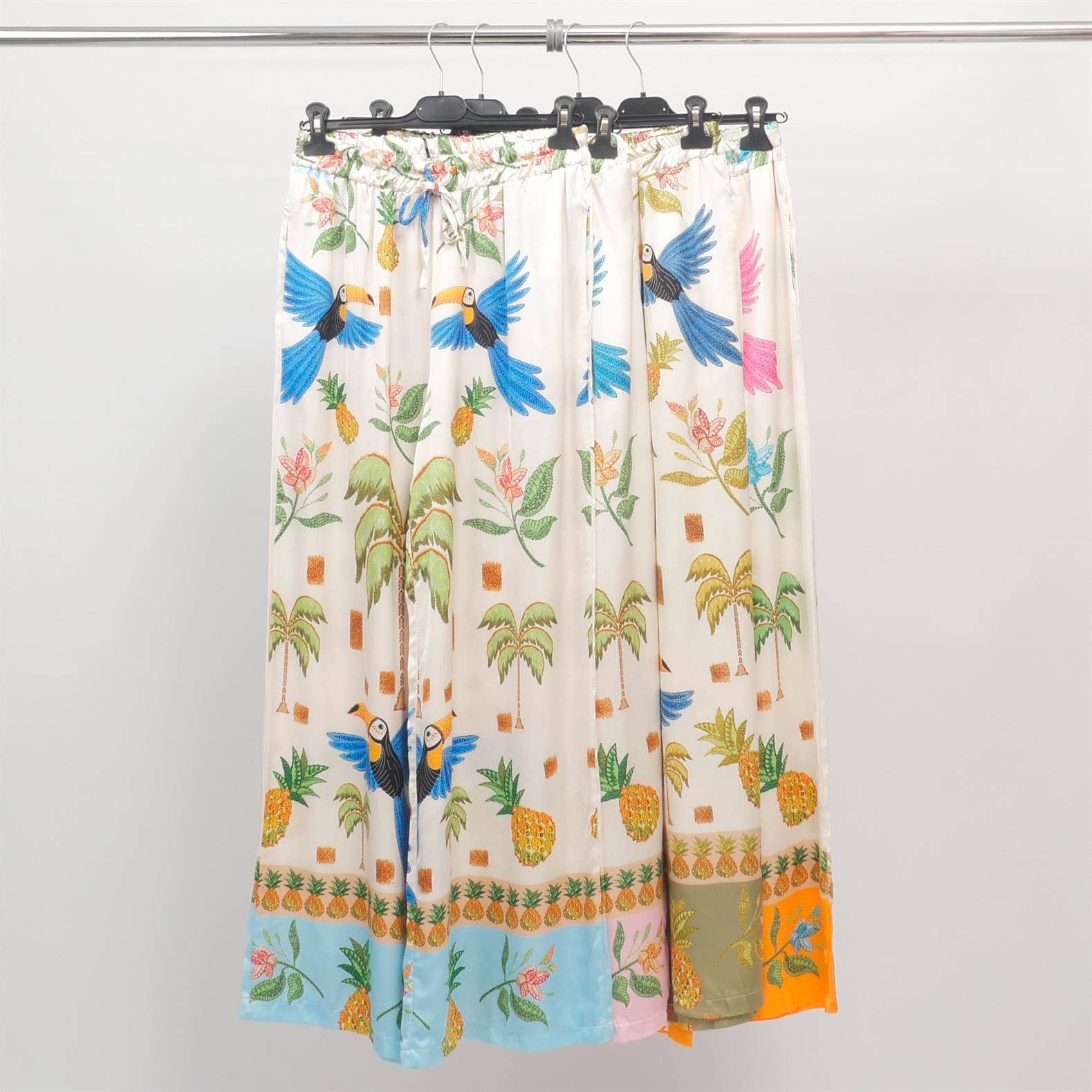 Cecile Wang - Vendita all'ingrosso Pantalone - Donna - Pantaloni stampati con pappagalli in viscosa satinata SSP20236VS3