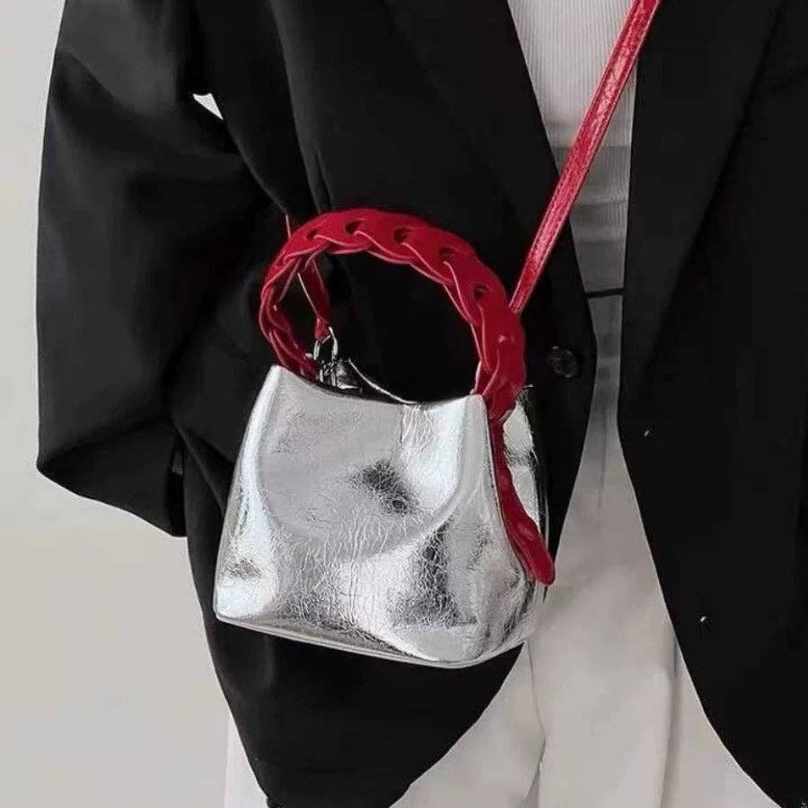 PLATA Bolso cubo plateado de diseño sofisticado de venta al por mayor en Faire3