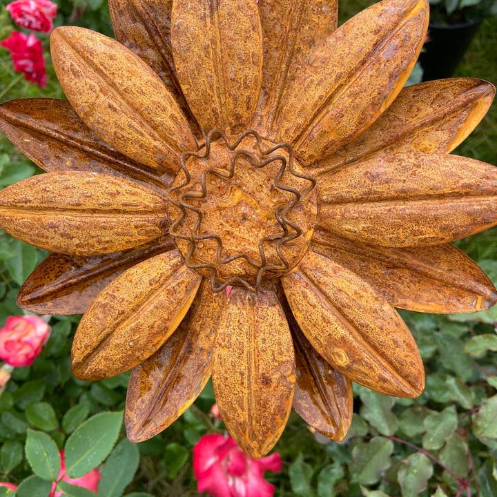 Marissa's Gifts – Großhandel Pfosten/Pfähle – Gartendeko Sonnenblume aus Metall, 89 cm