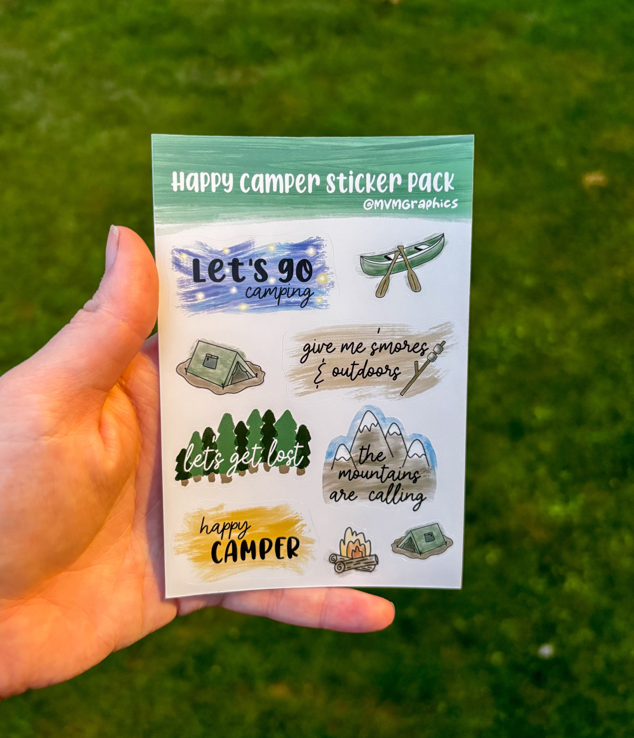 MVM Graphics - Vente Autocollant - Ensemble de feuilles d'autocollants Happy Camper0
