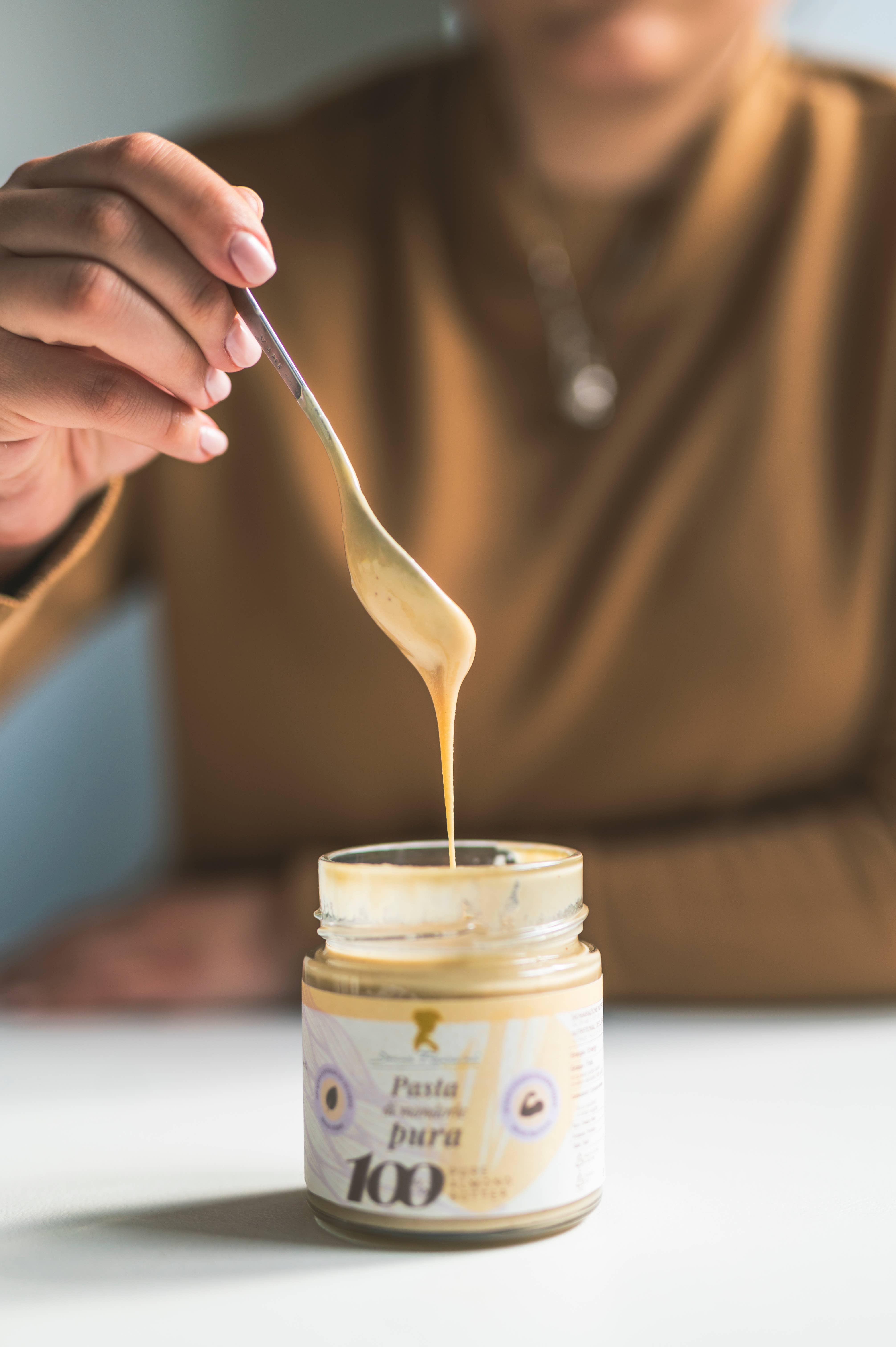 Donna Francesca - Wholesale Nuts - 100% Pure Almond Paste - Made in Italy Premium 230 g1