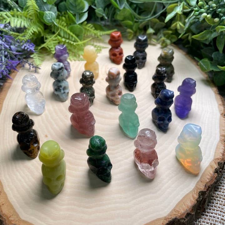 Copper Ashes - Wholesale Spiritual Stone/Crystal - Crystal Skull with Owl3